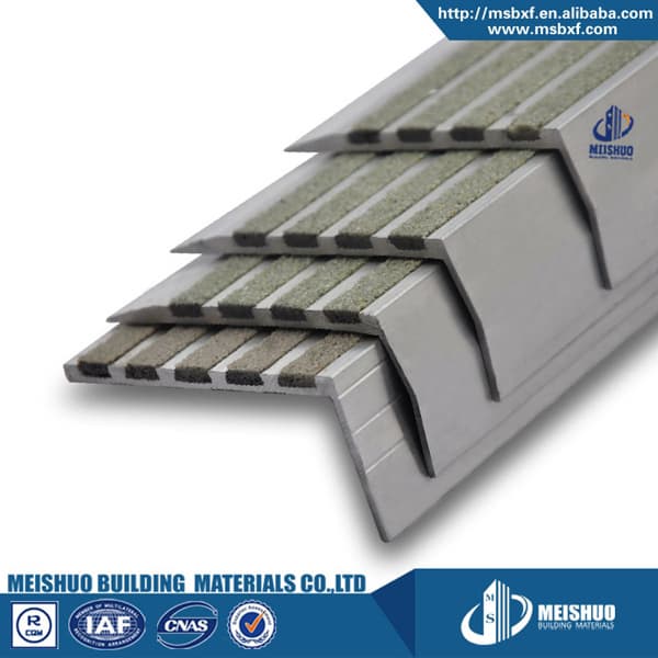 solid surface carborundum infill stair nosing for tile